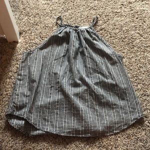 Black and white sleeveless shirt